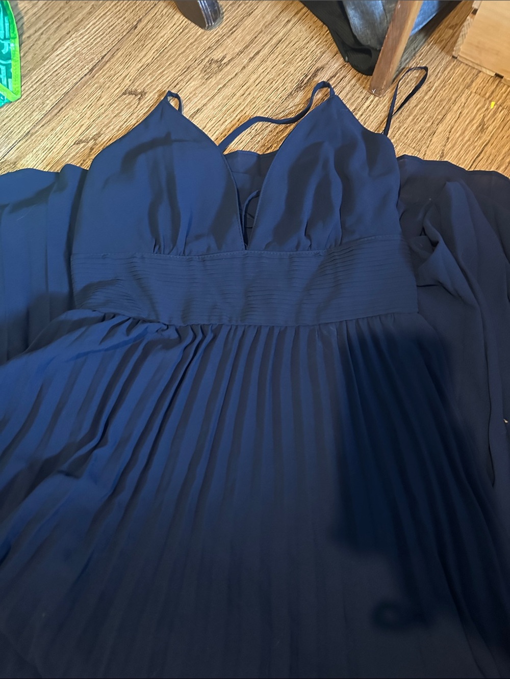 Lulu's Navy Spaghetti Strap Pleated Maxi Dress